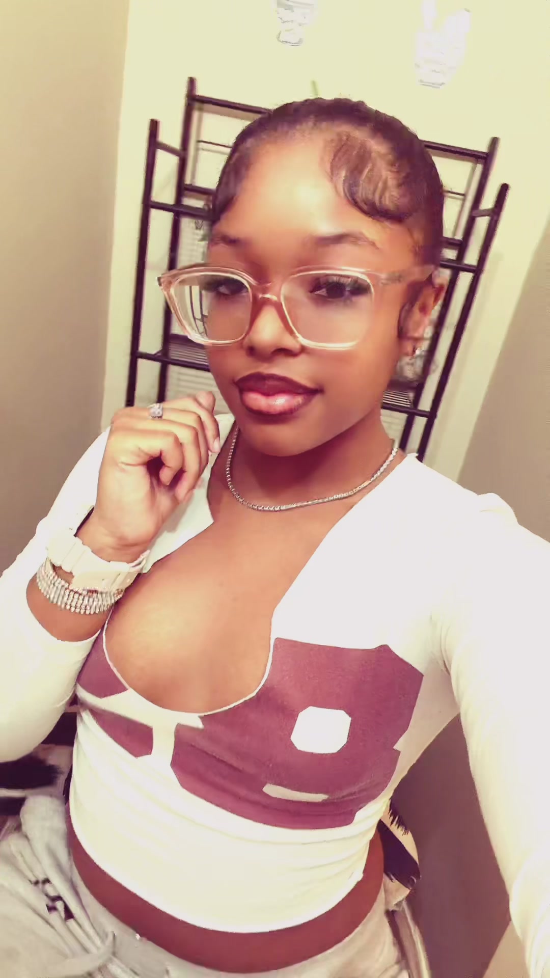 @tyraa.