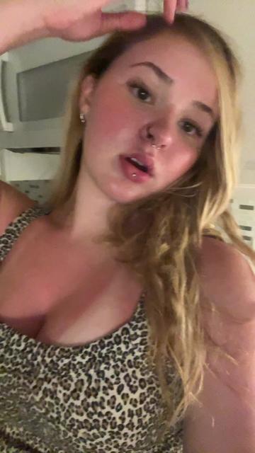 @👑