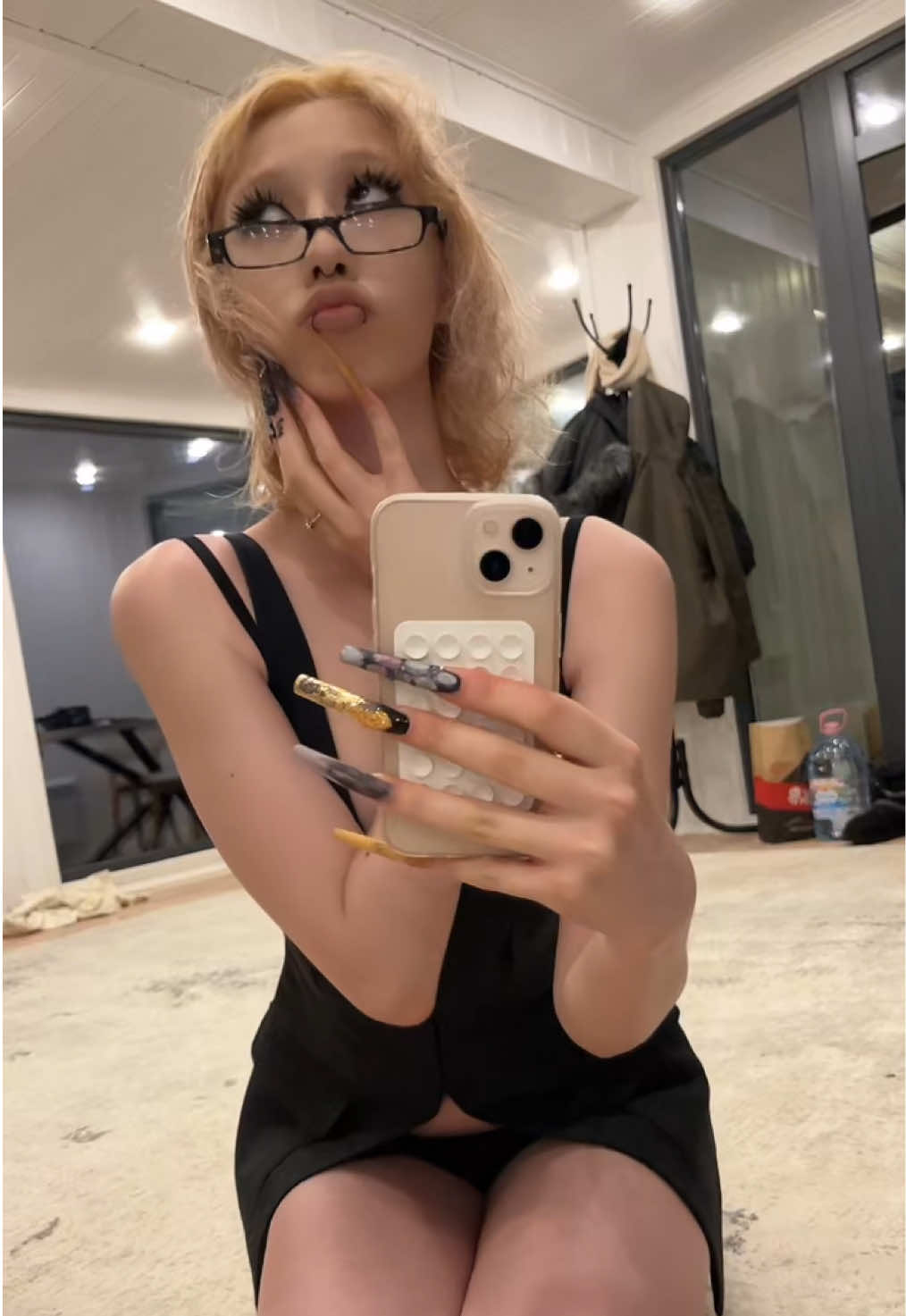 @тгк: лоли подхалимка