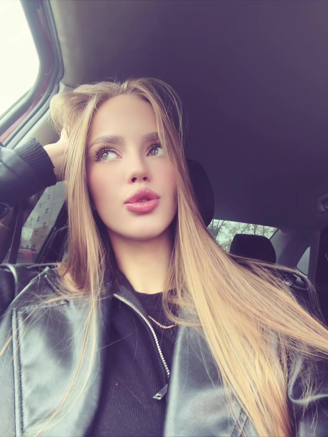 @алёночка🎀