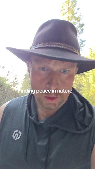 @Brett | Hiking & Adventure
