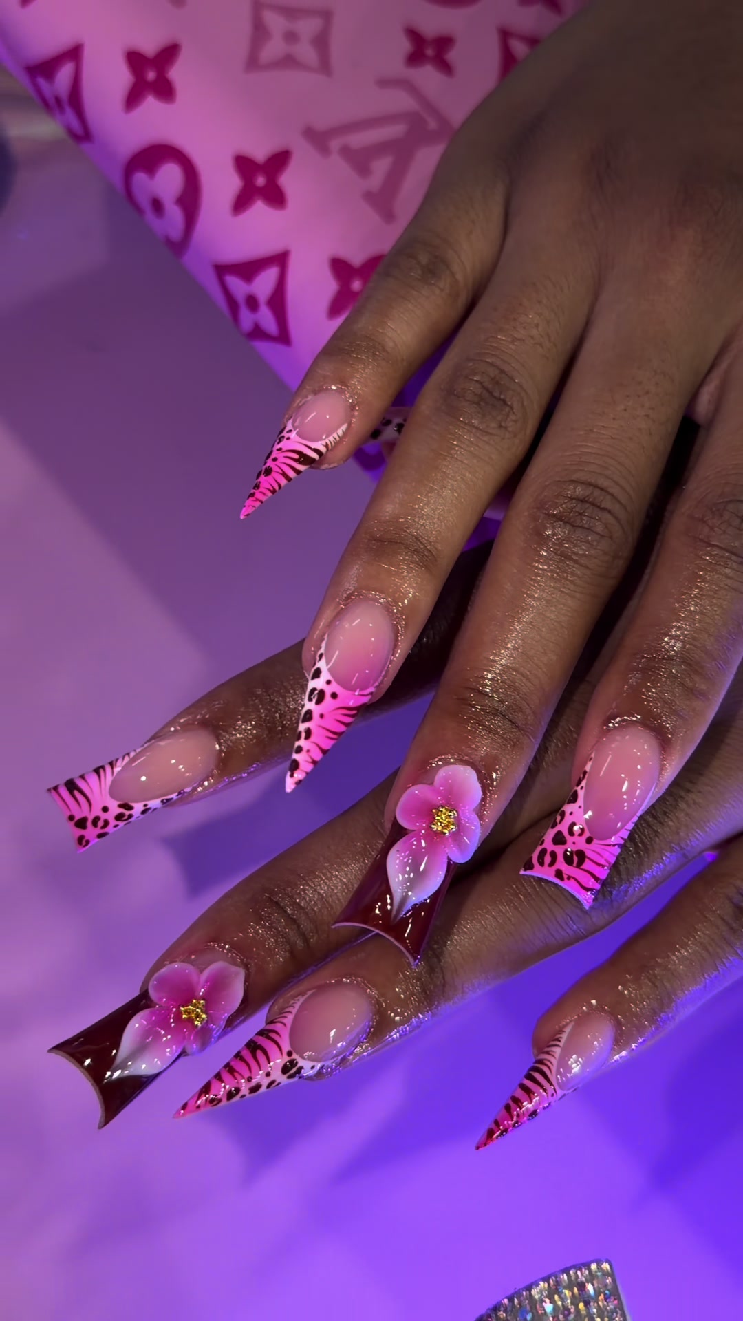 @asianclaws