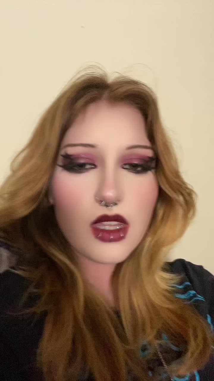 @vixeninvain