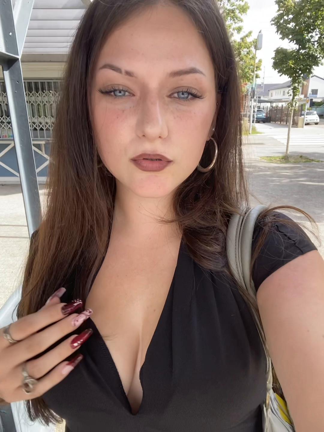 @🦇&dagger;