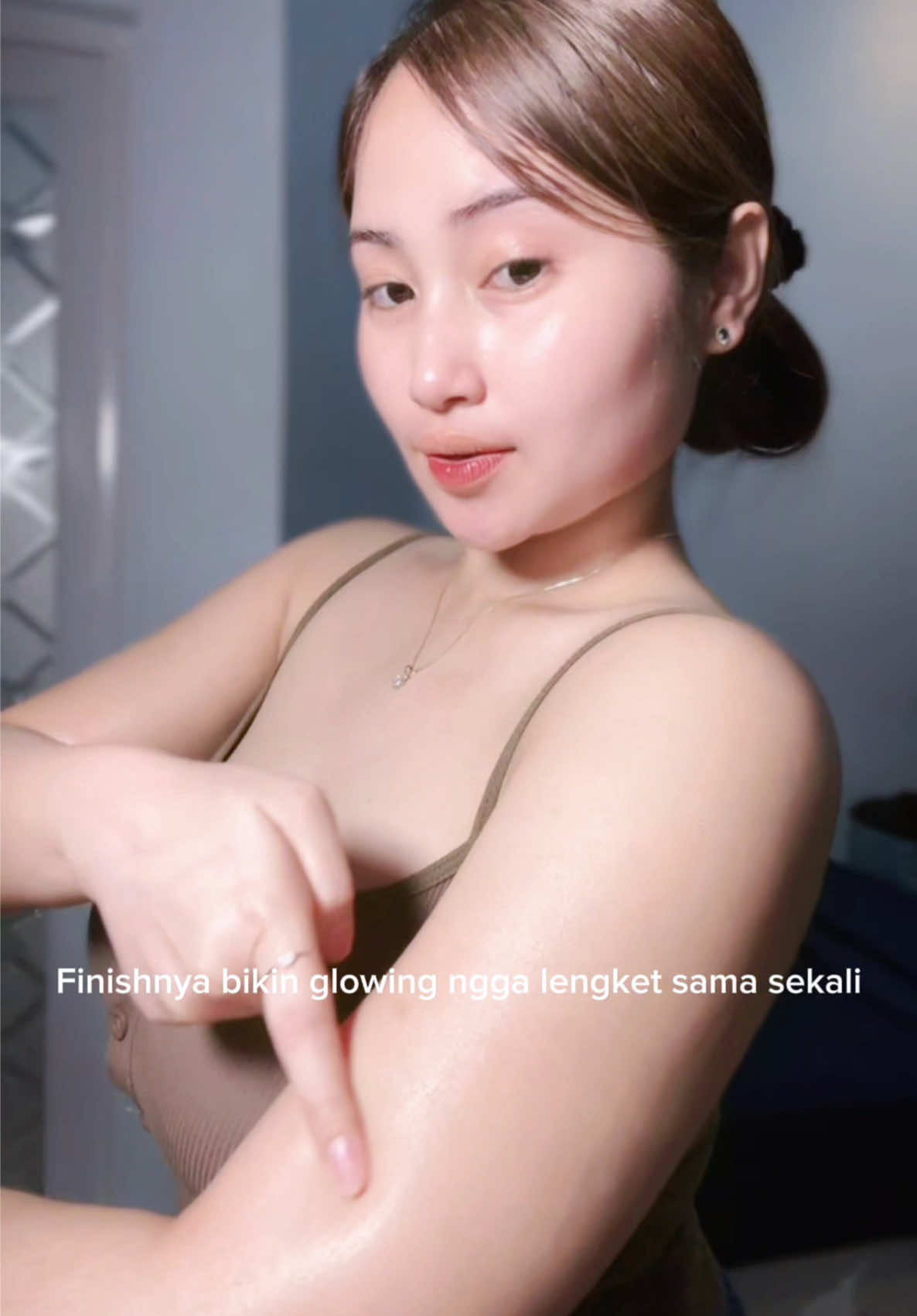 @Ly