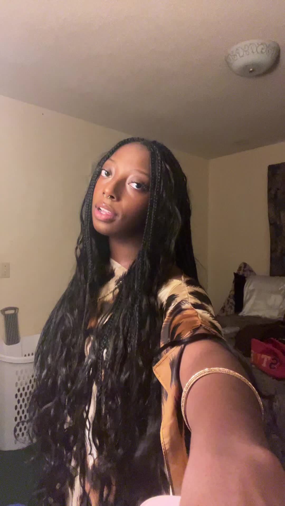 @Tyra