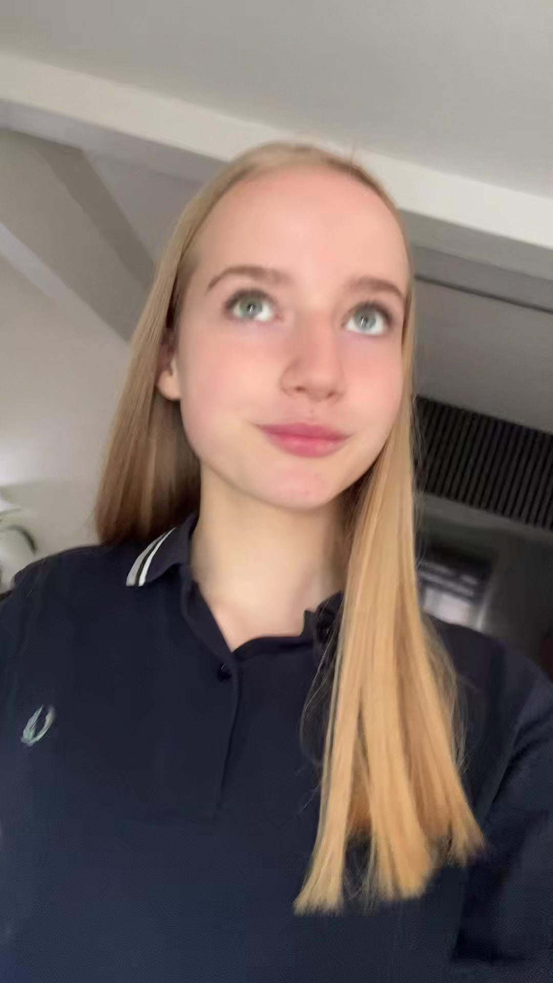 @Mia