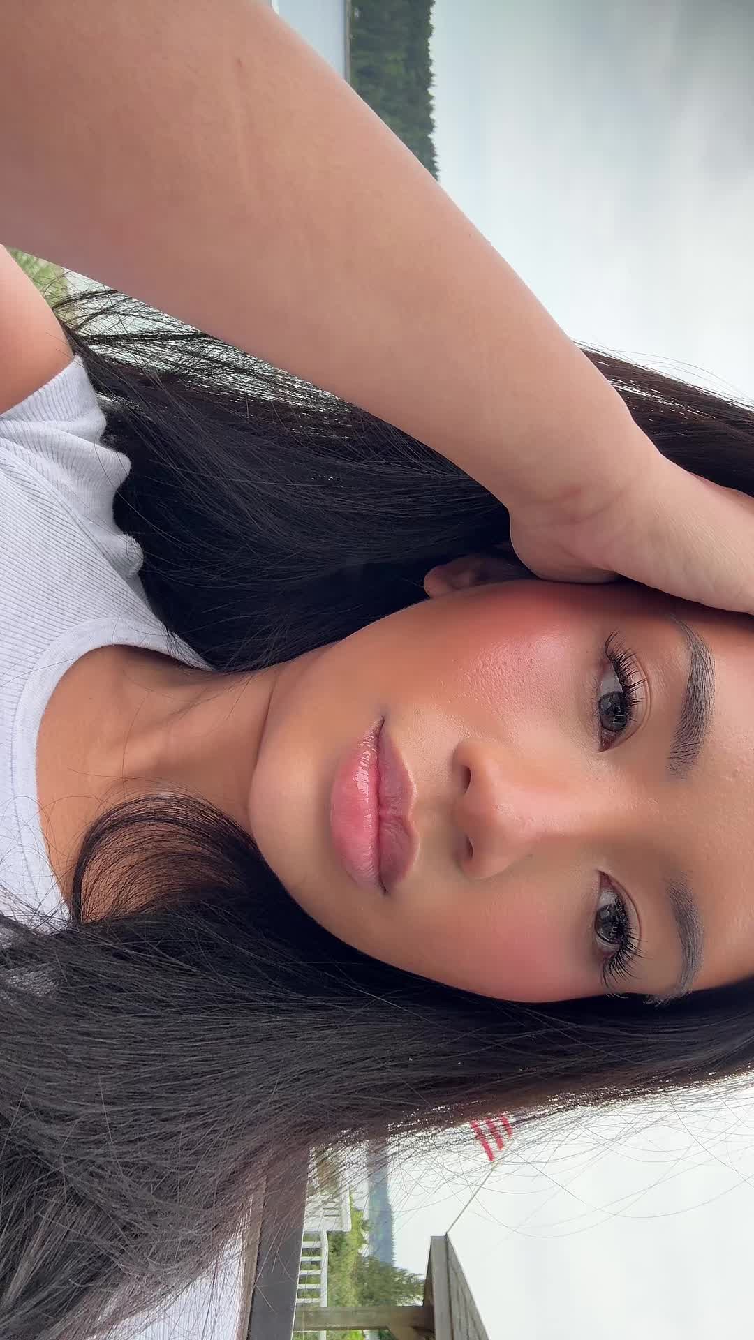 @Sophia