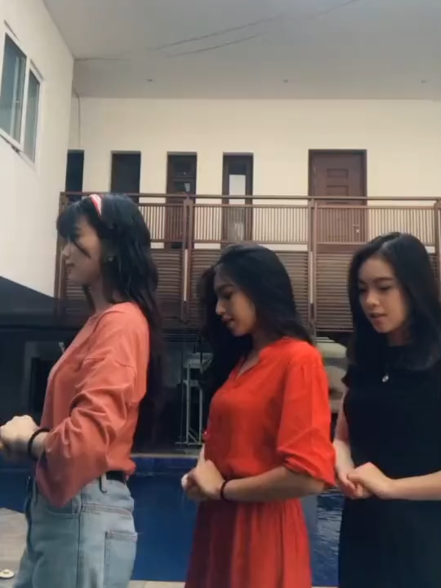 @jkt48 oshi