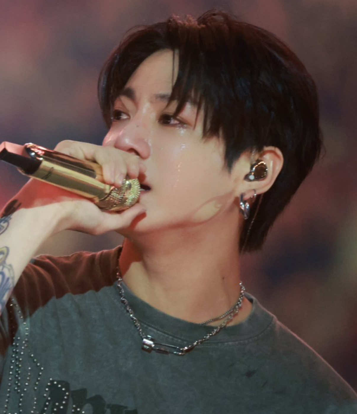 @⁷⟭⟬BTSVT𖧷¹³