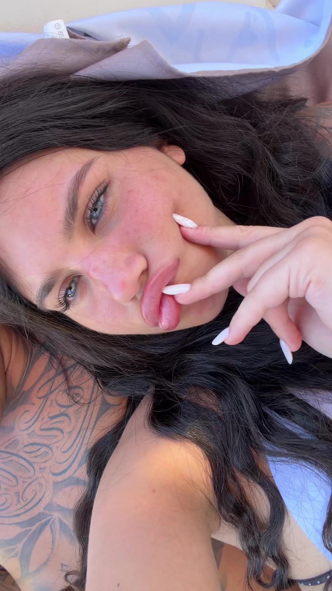 @LUDOVICA ✰