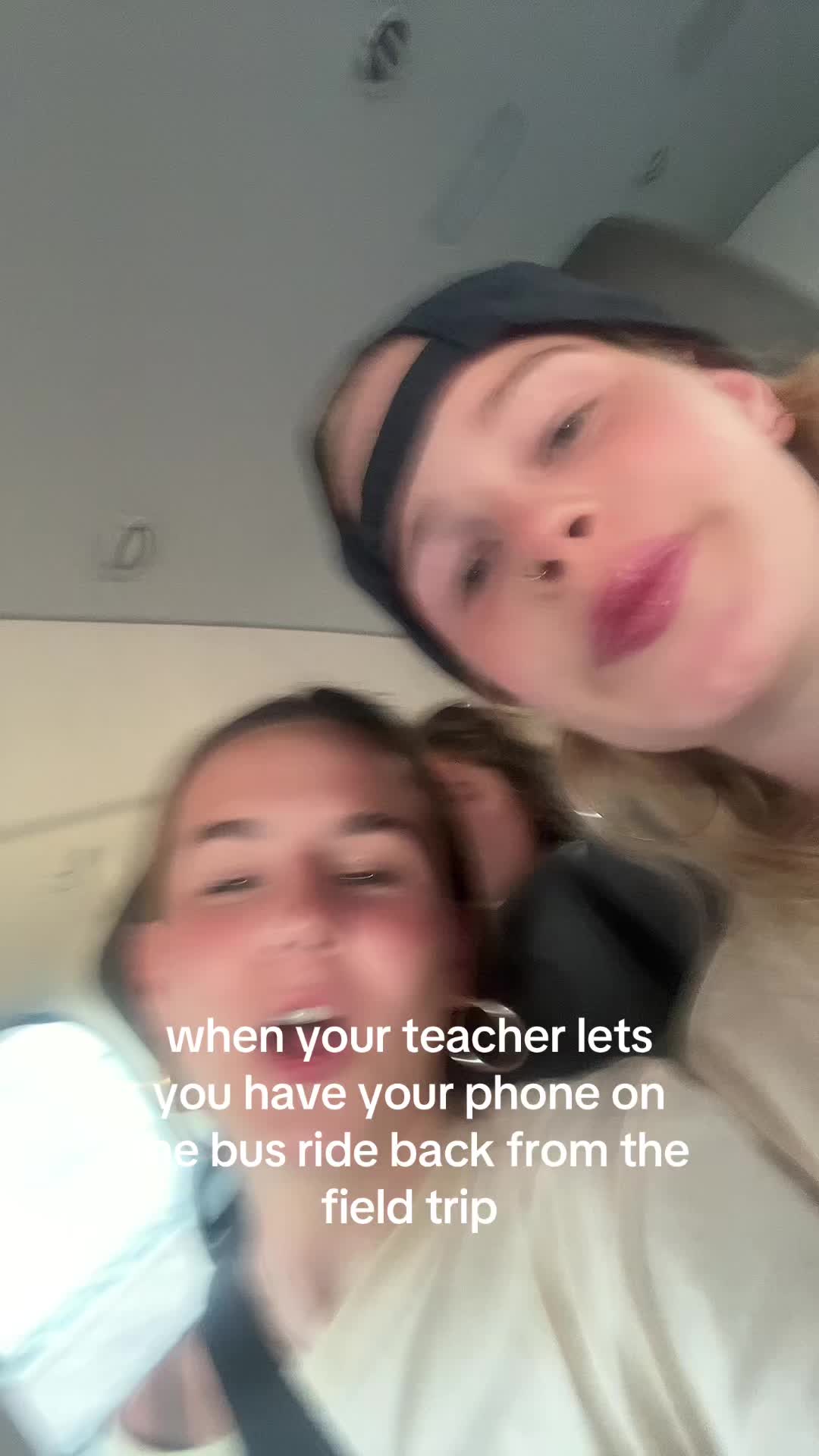 @liviaaaplatt