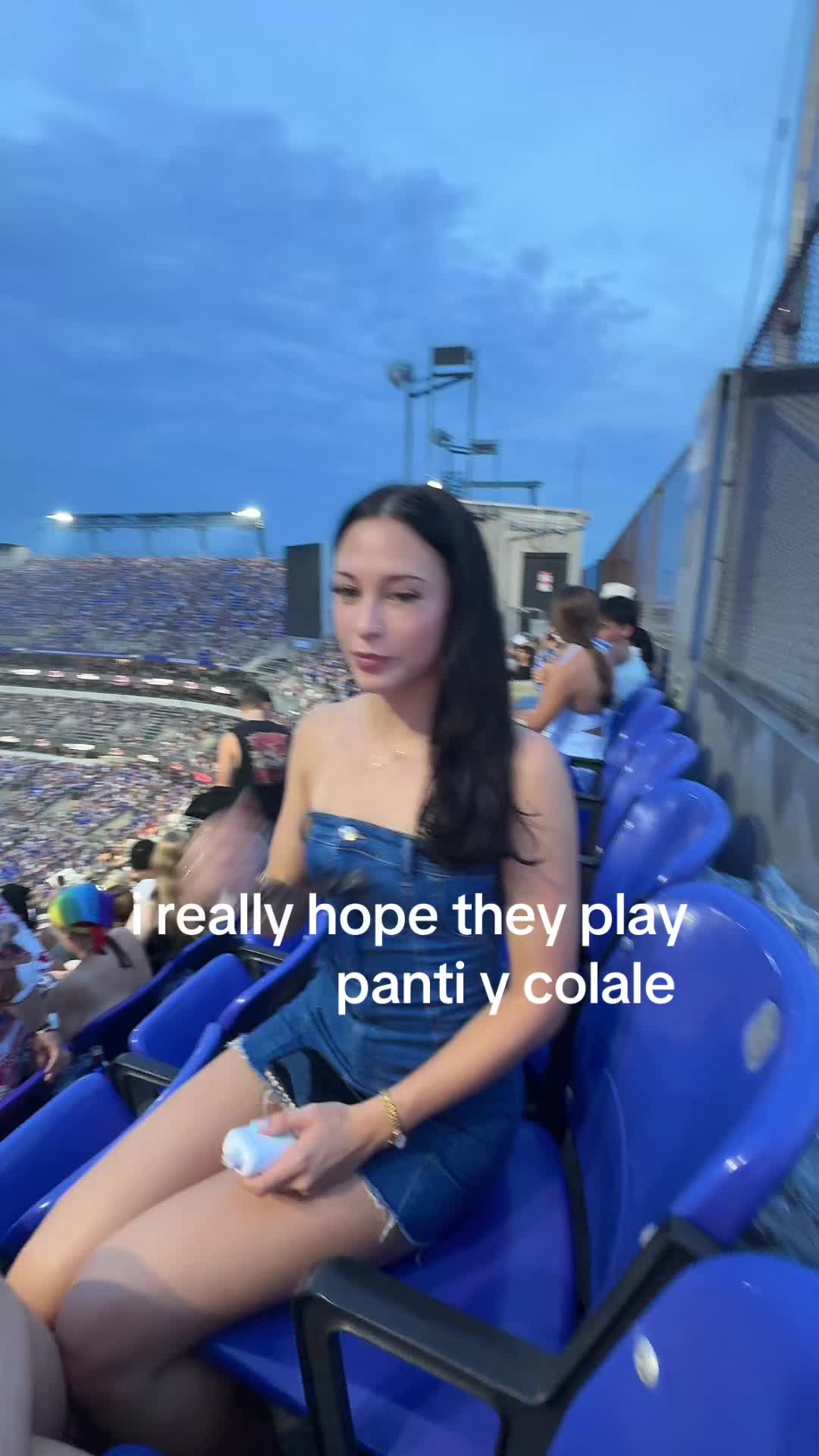 @Ella