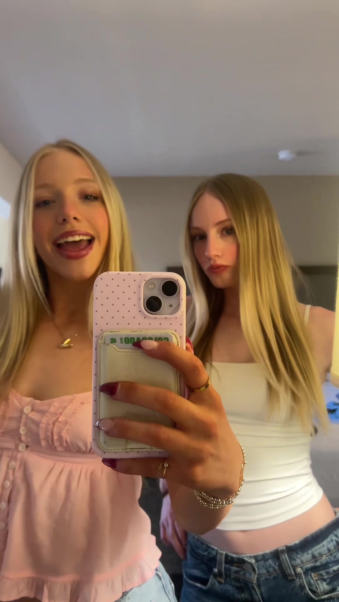 @Vi