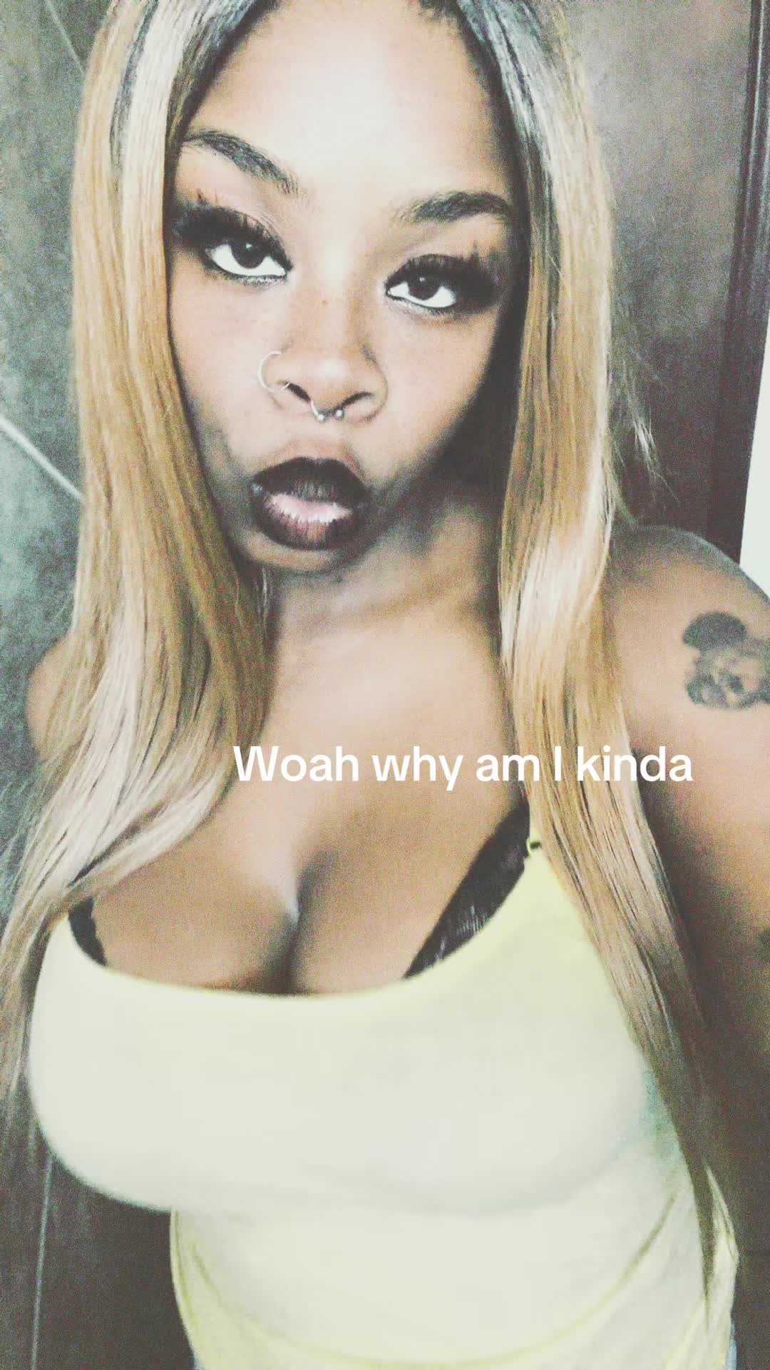 @urmomsbushy
