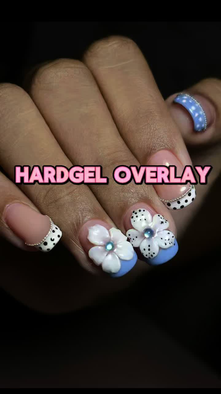 @Meme's Brow’s Lash & Nails