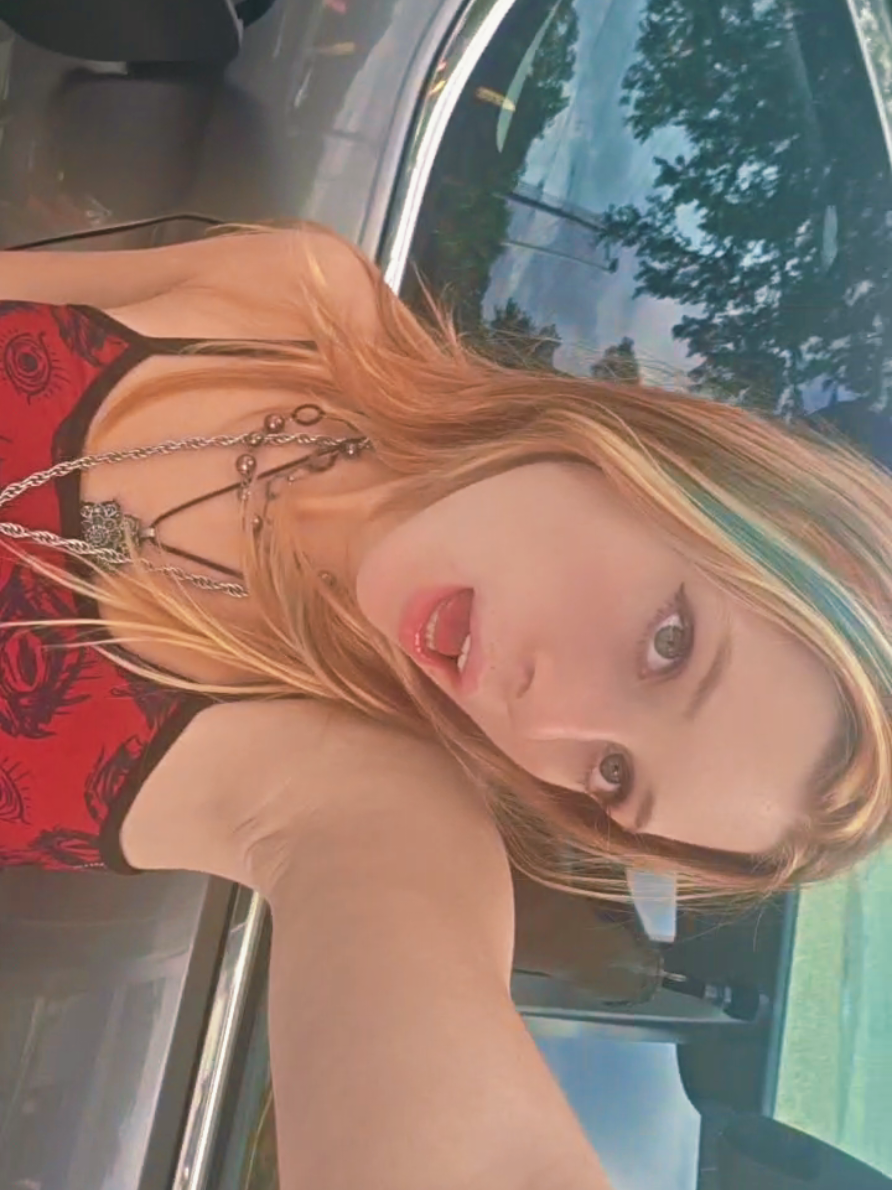@Jaylee_exists