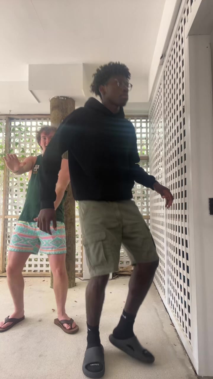 @🤨
