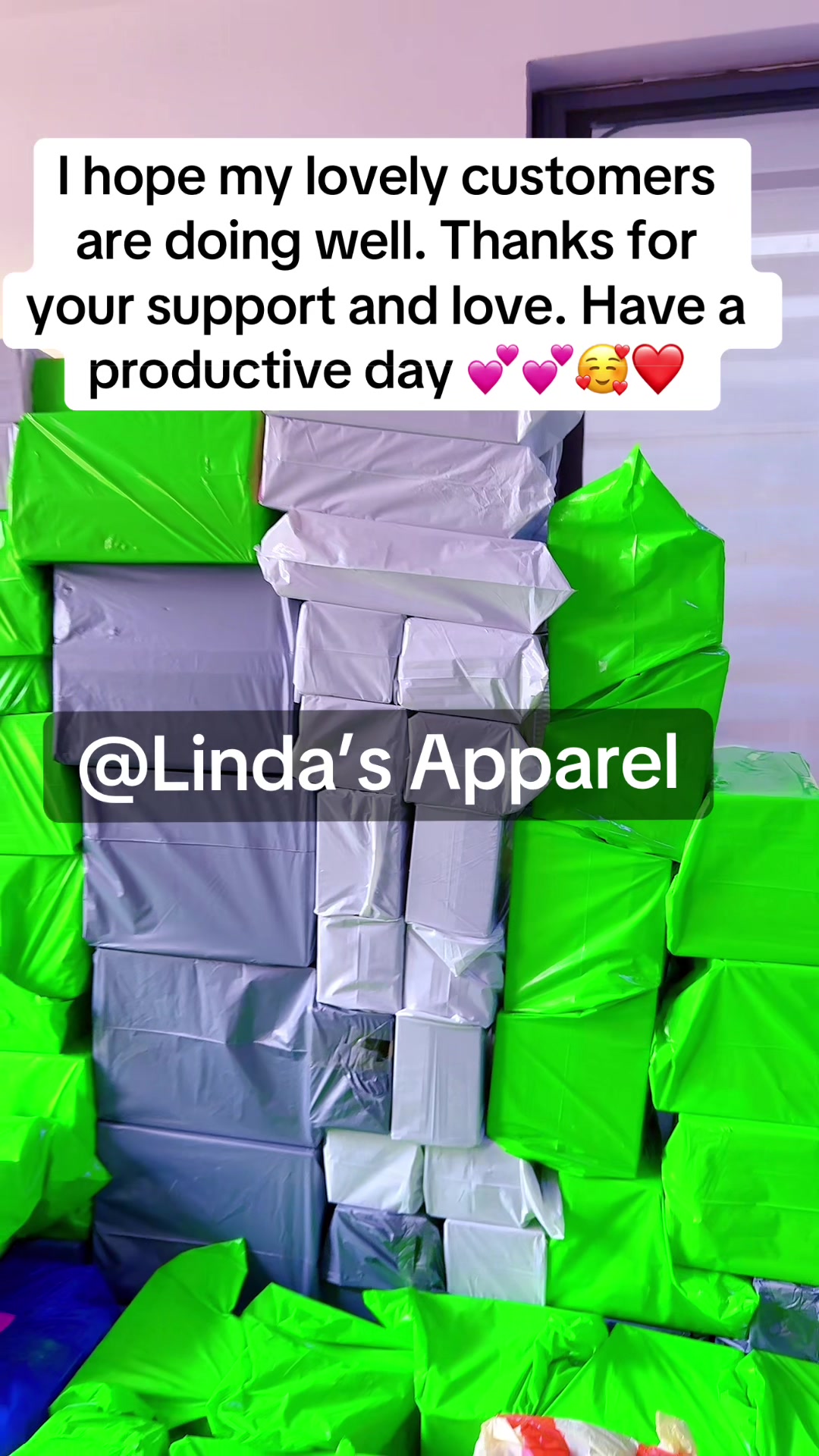 @Lindaapparel__