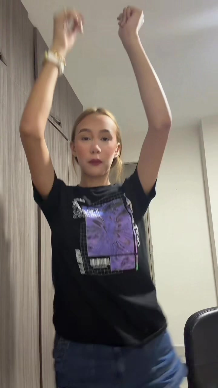 @tu_mona_favv