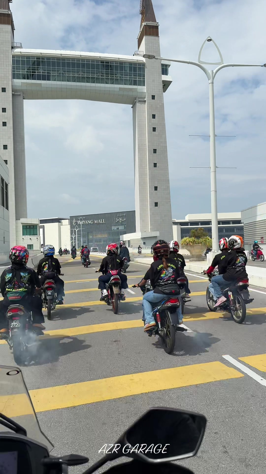 @AZRAIE AZR GARAGE
