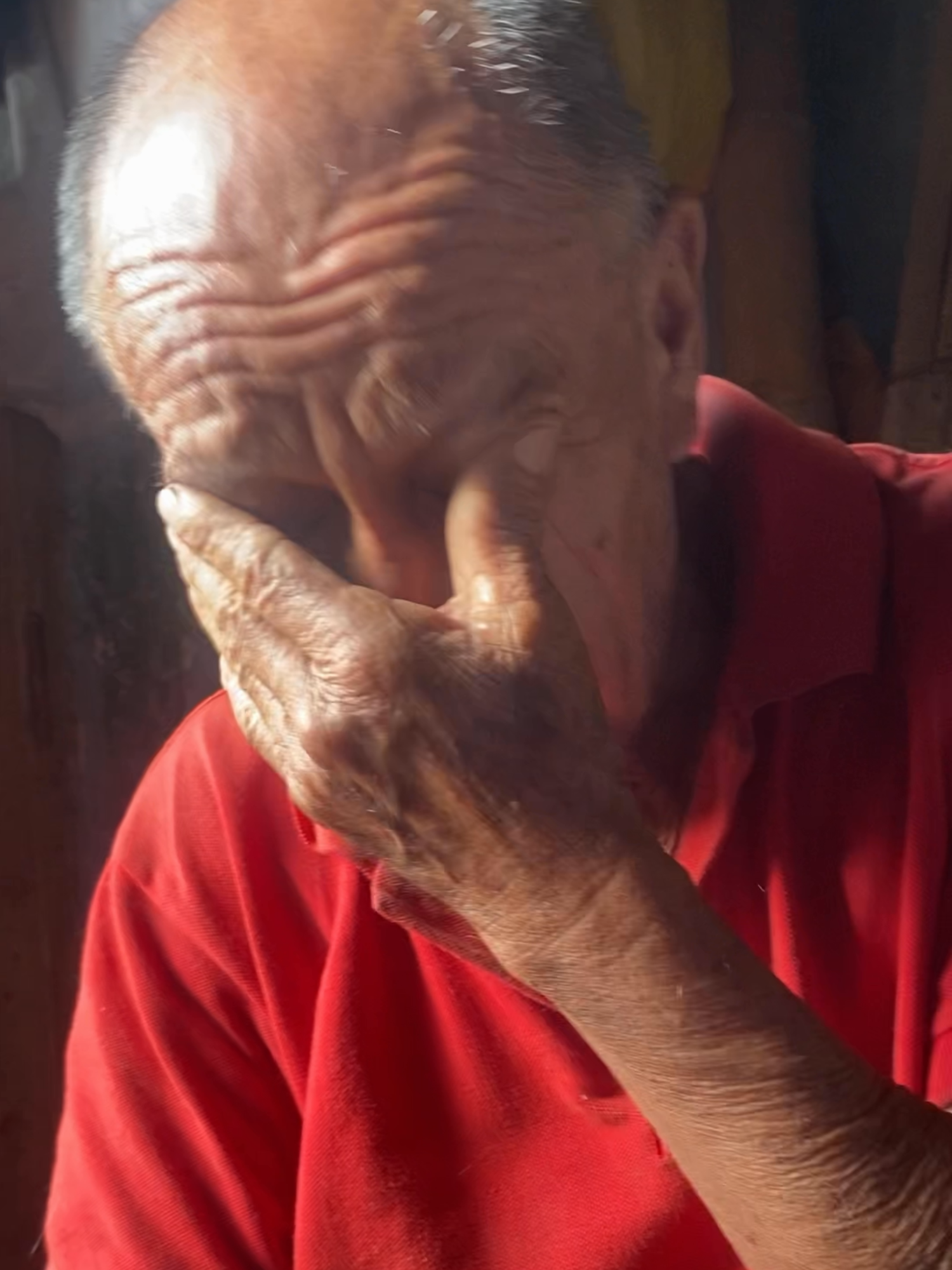 @AdoptaUnAbuelito