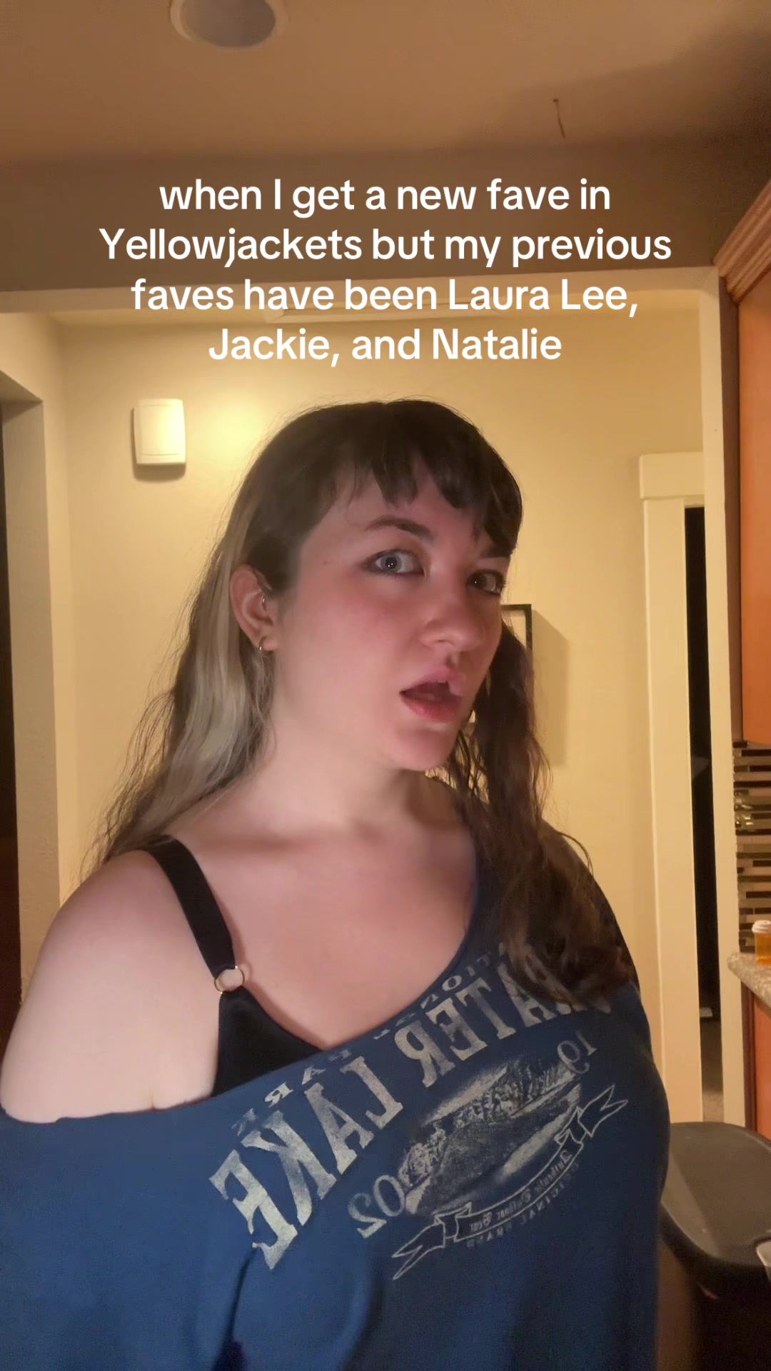 @Xx_yellowjacketsluvrrawr_xX