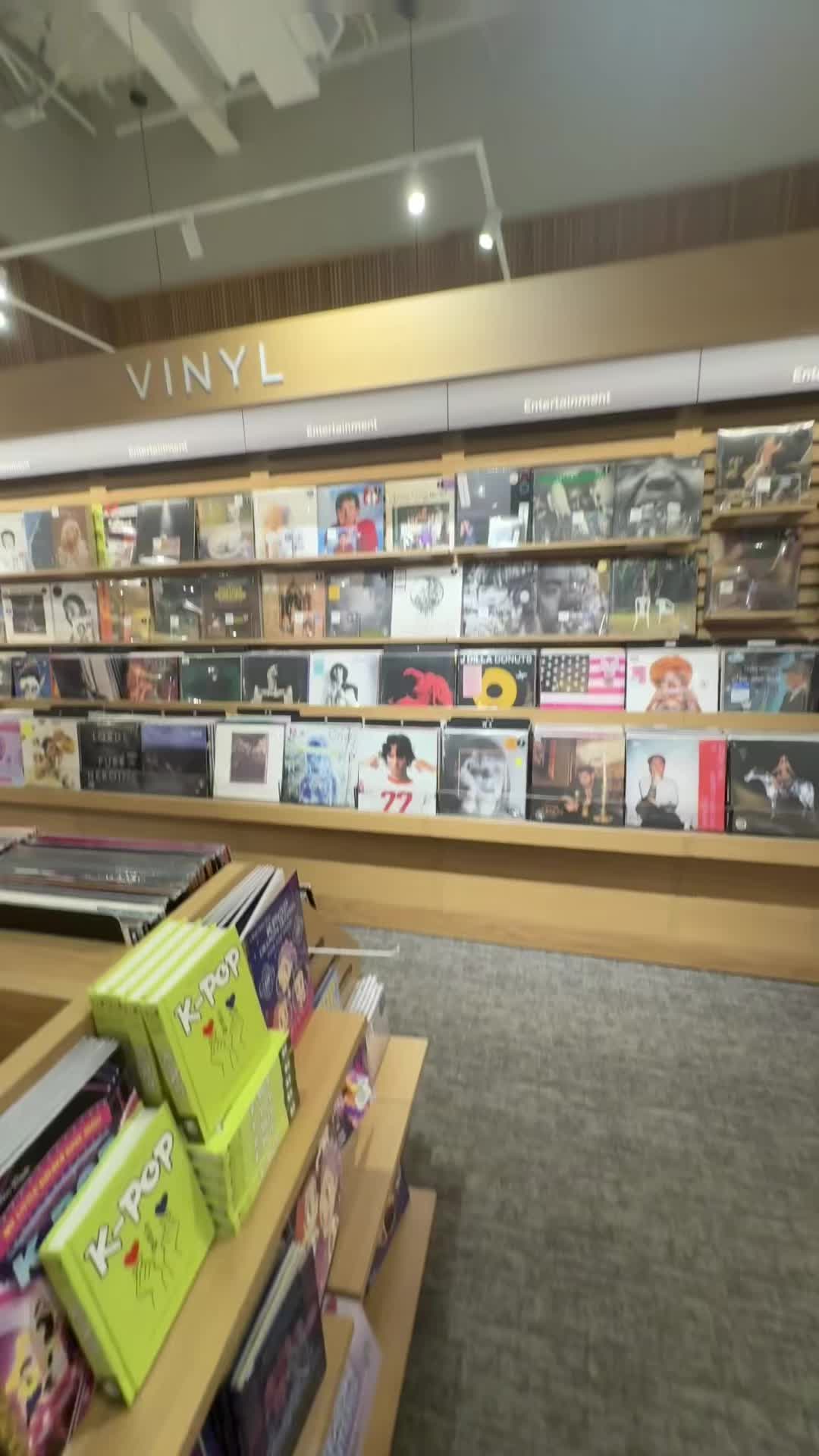 @CD’s and vinyls 26