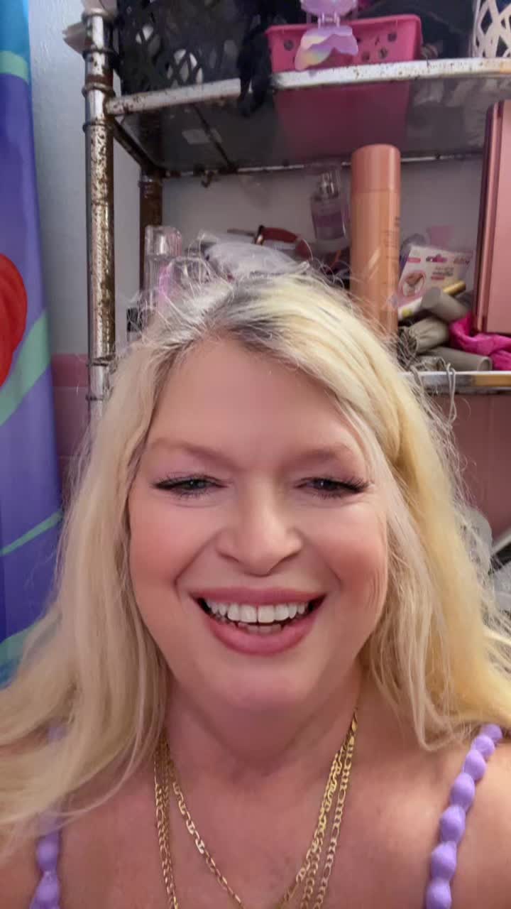 @Daydreaming With Debbie