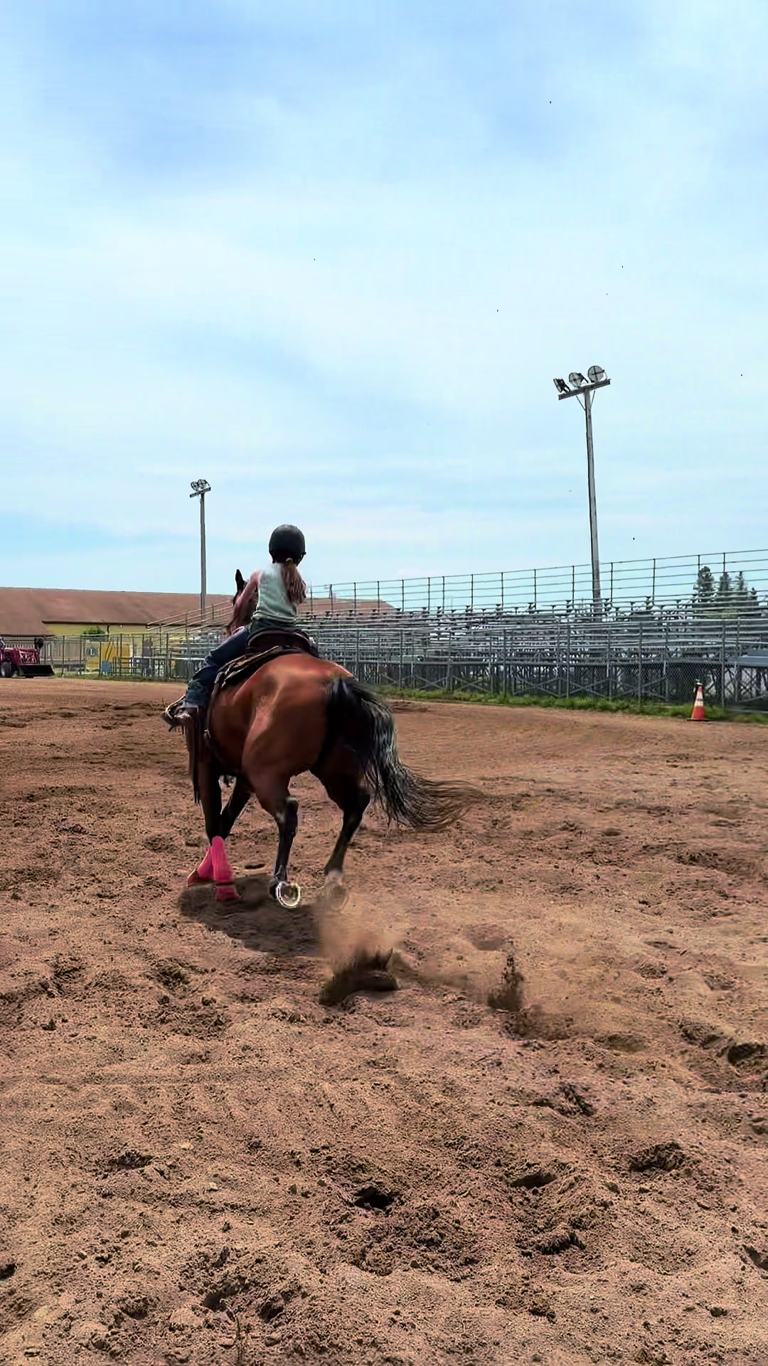 @Heinrich🐴👧👧
