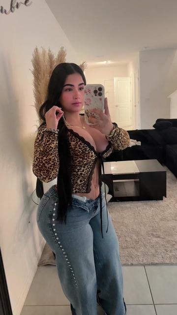 @MARi❤️🐝