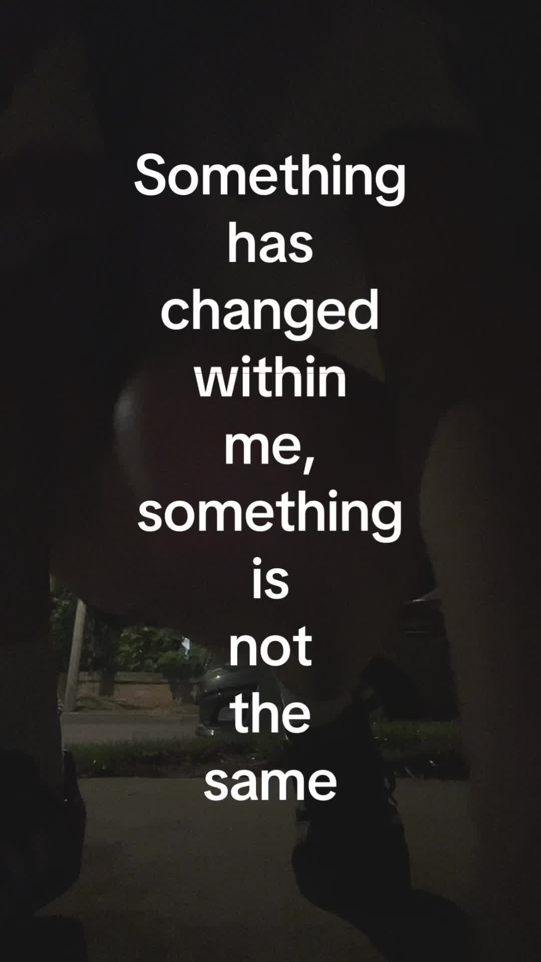 @𖣂