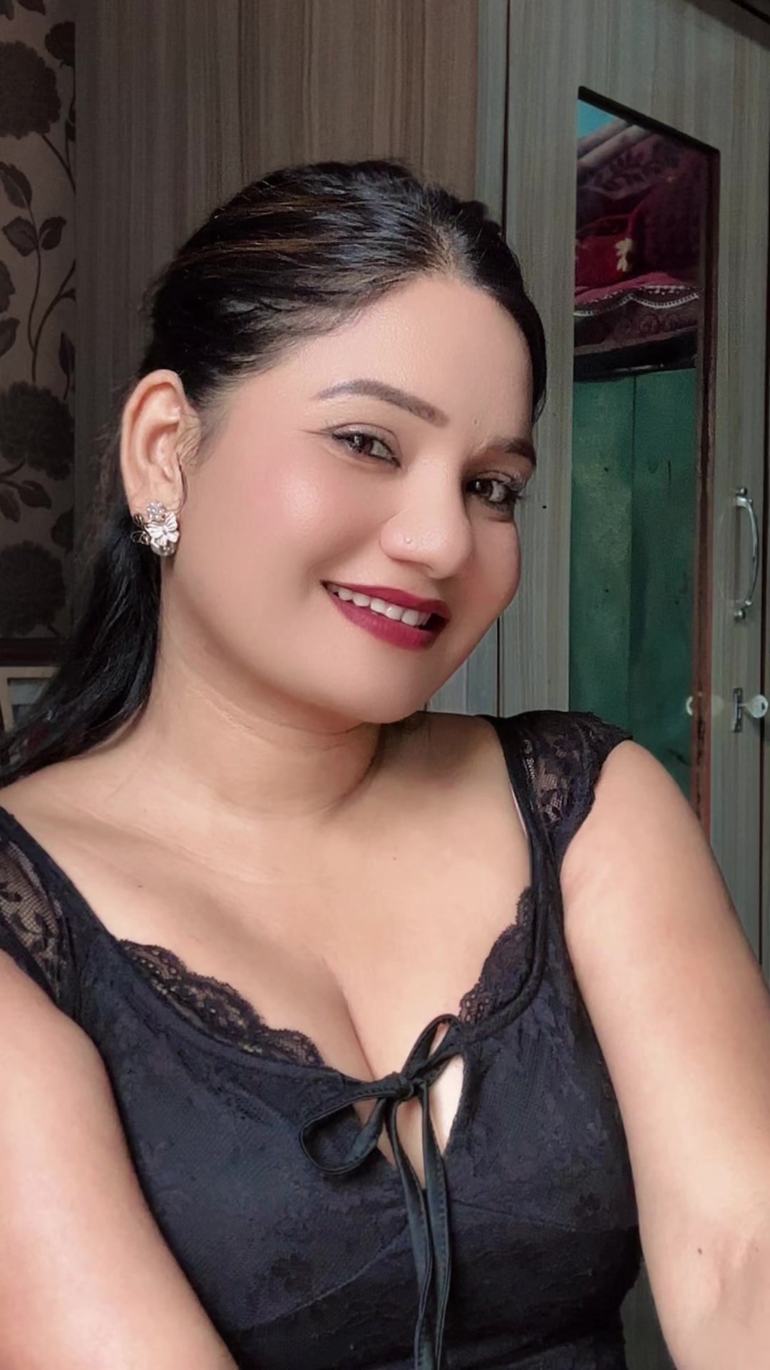 @निशा 🌹ठकुरी
