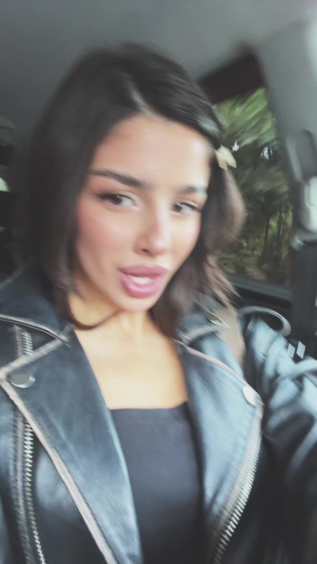 @arinaaiis