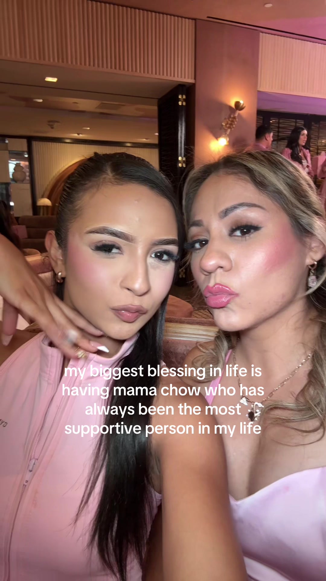 @chowbabygirl