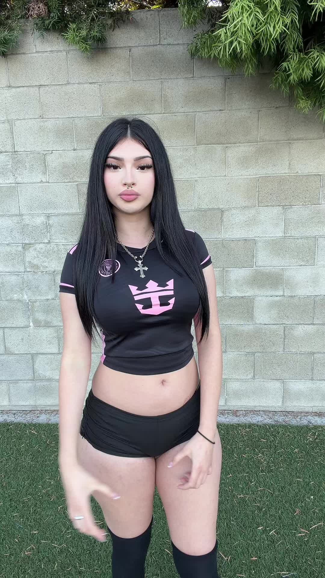 @itskiraswrld