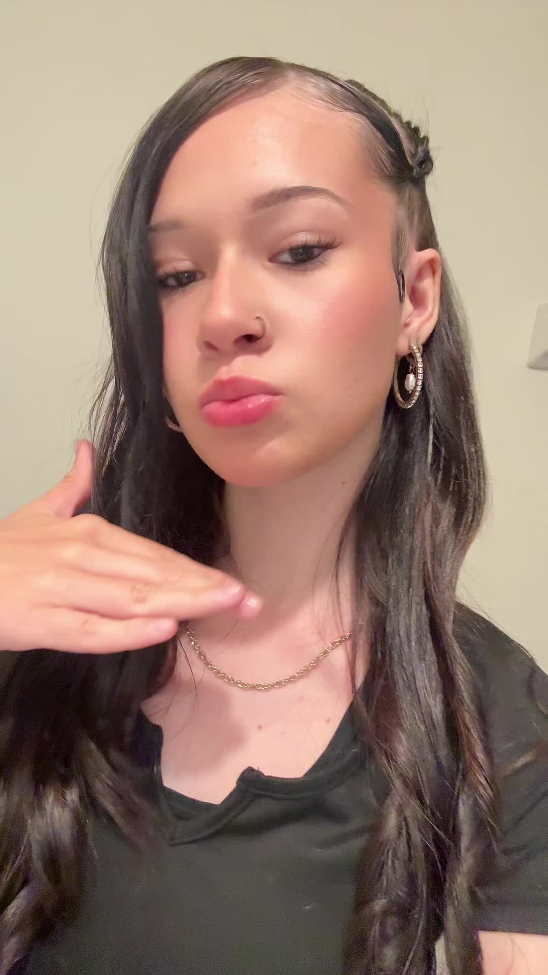 @Nicole