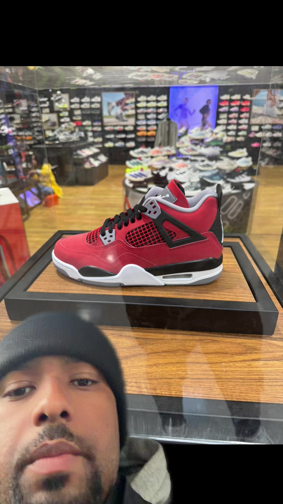 @sneakersundaii