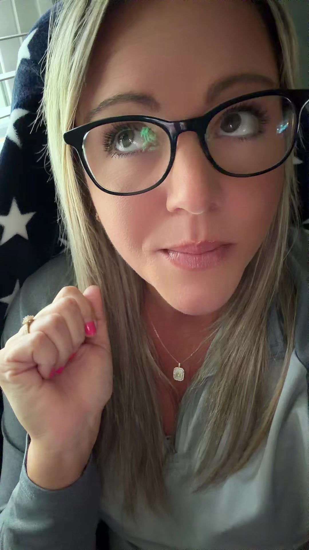 @SelfieQueen57👑