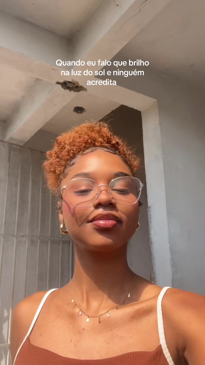@cassiavitoriaaa__