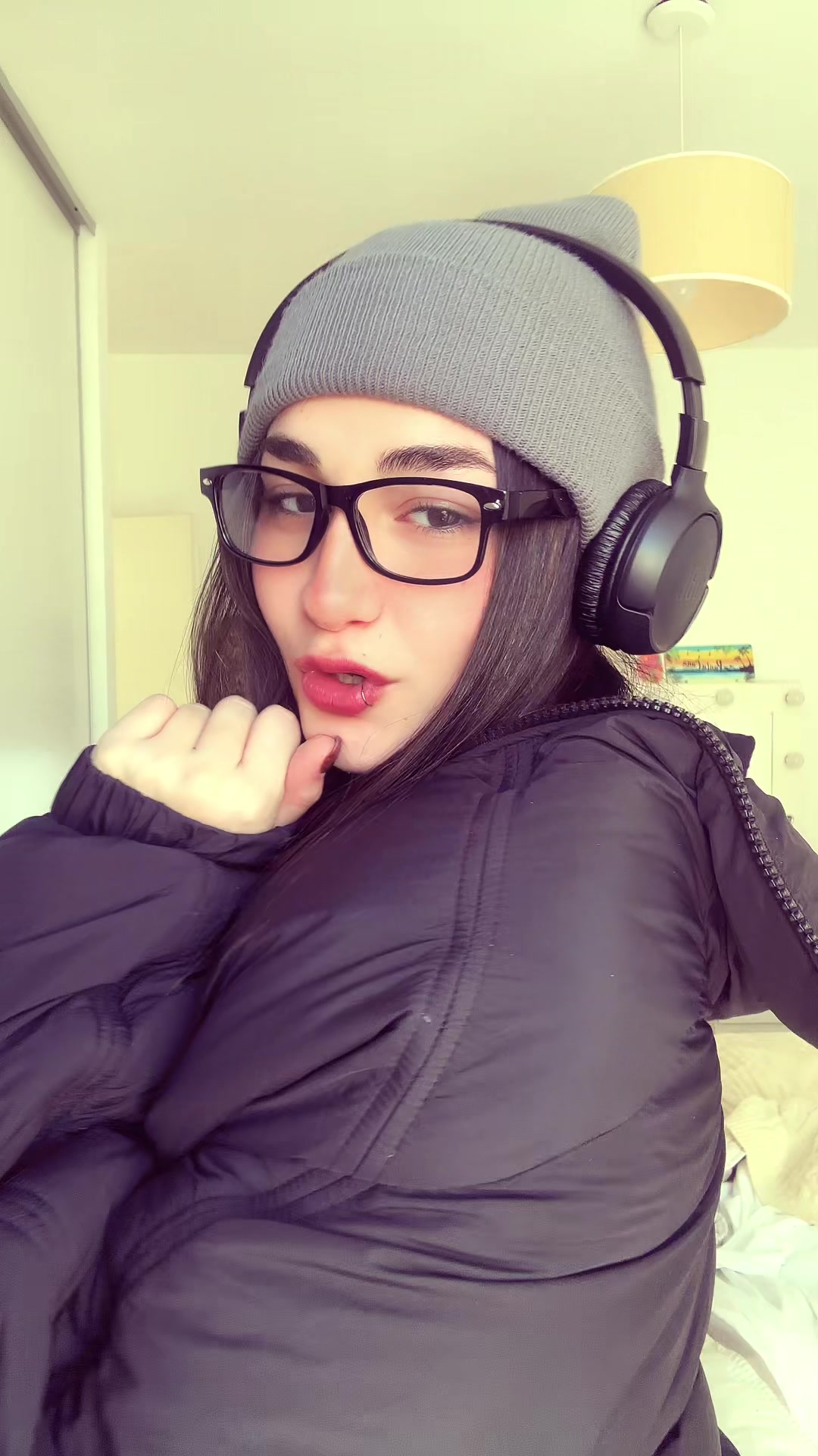 @Moregarzon