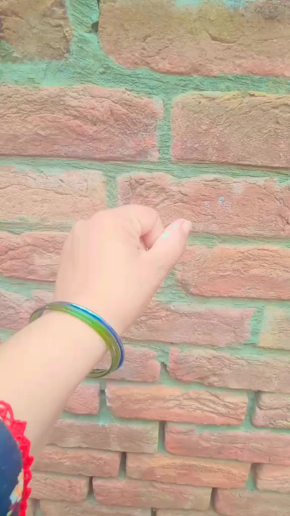 @Areesha