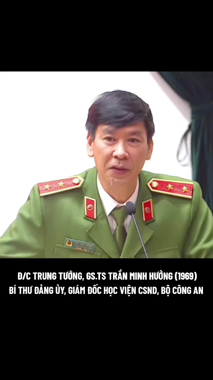 @Tiểu Sử