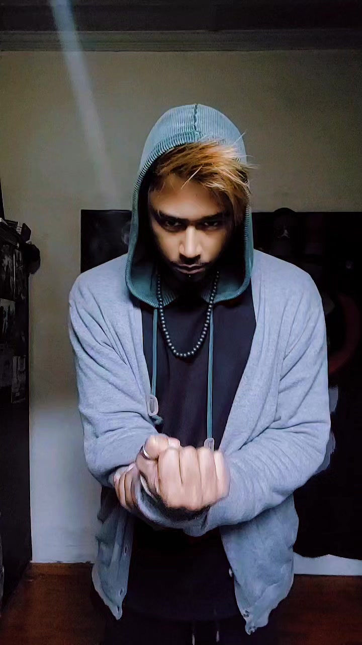 @Anii🌑🐺