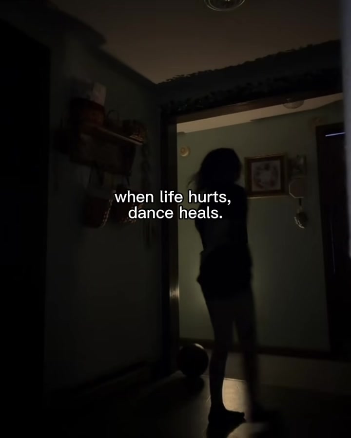 @Bella