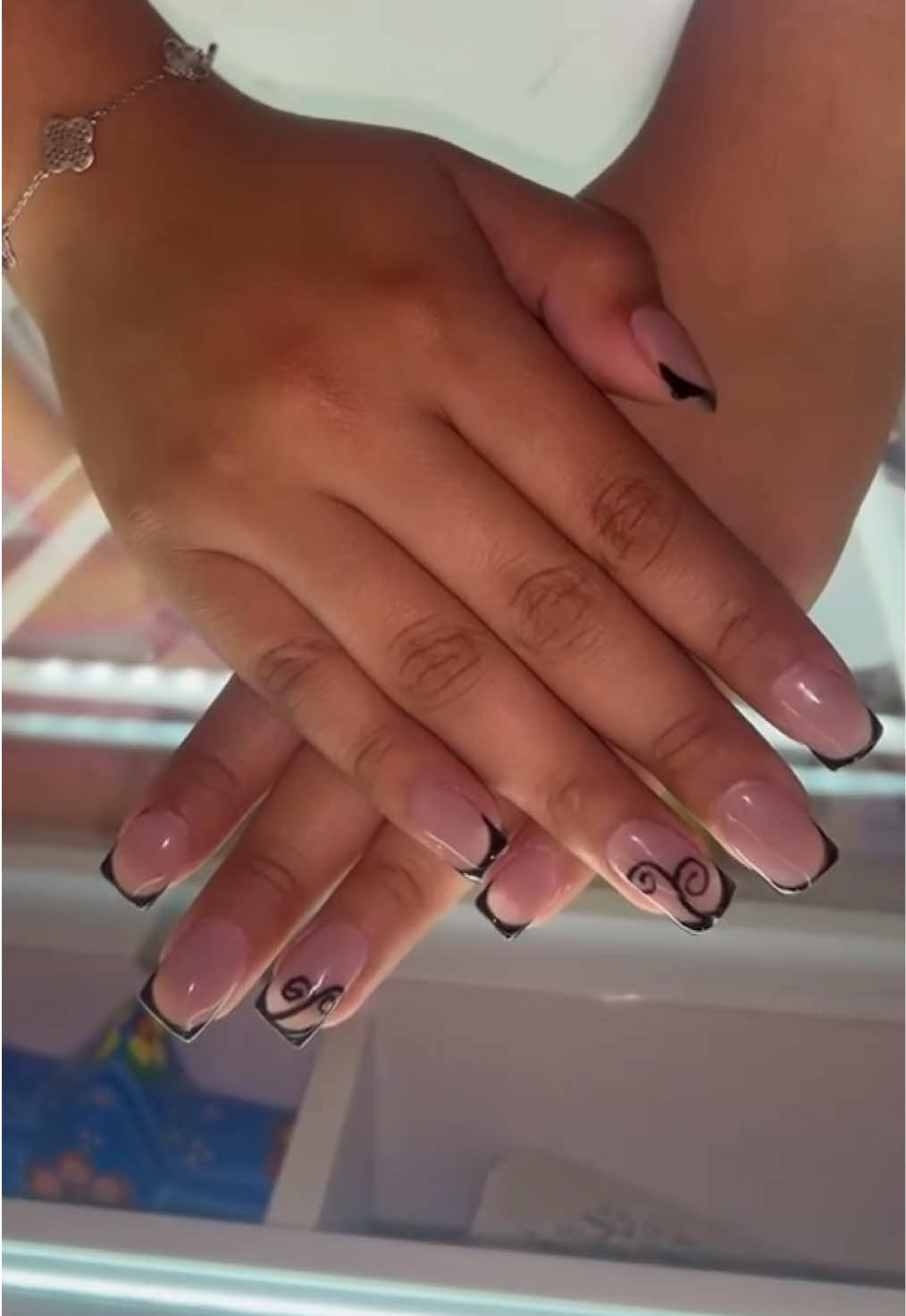 @nail.zbyanii