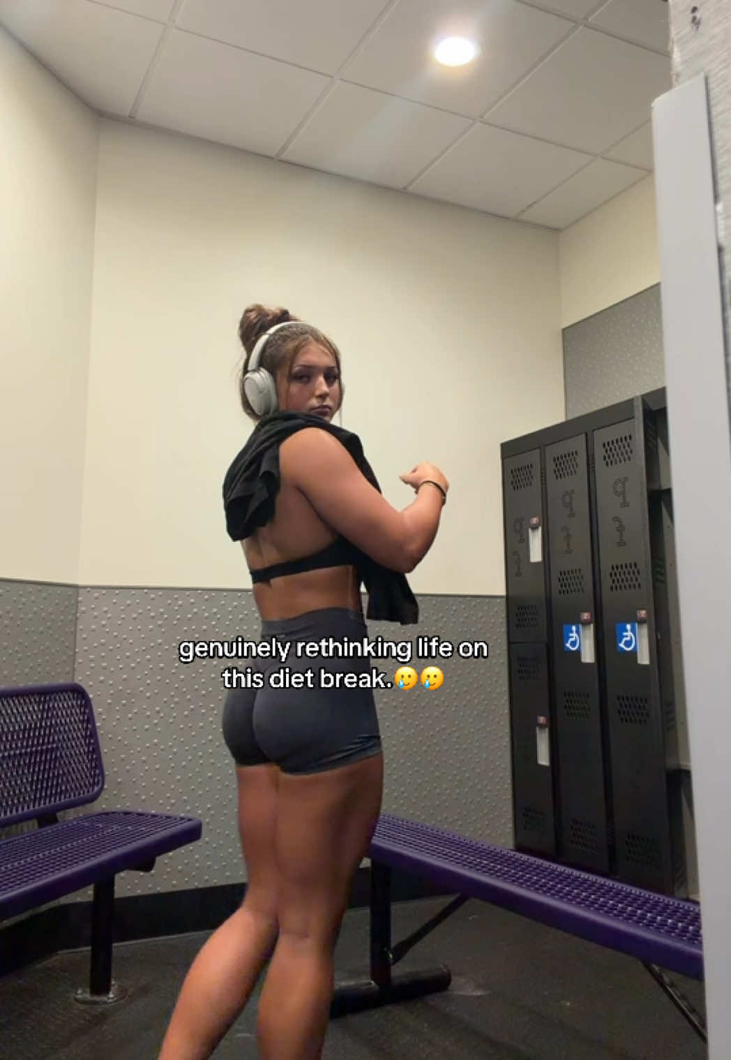 @hi