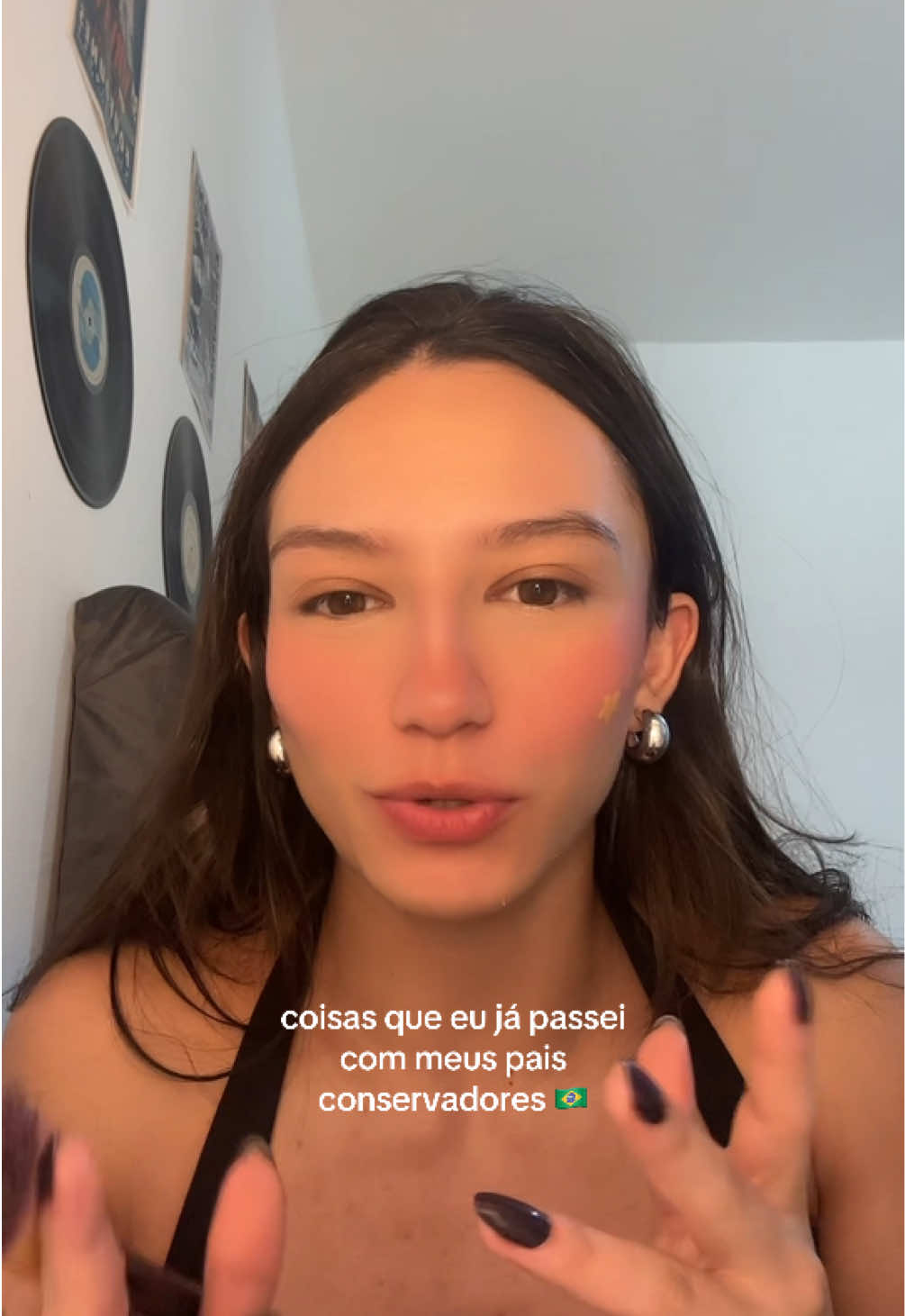 @laura