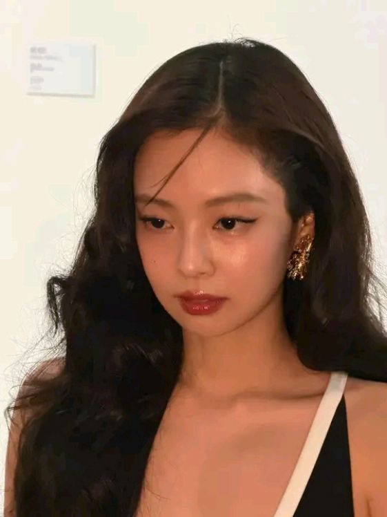 @chus&eacute;🐰🐿️