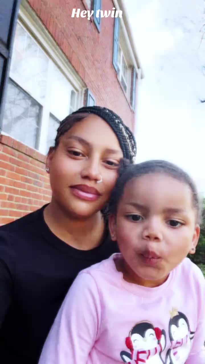 @TheeTropixalRedd